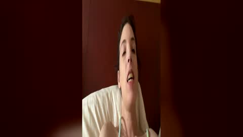 ivy_rose90 online show from June 7, 7:17 pm