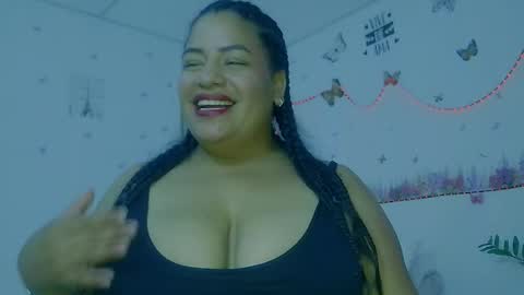 Snapshot of ivydesouzaa chatting on May 2, 3:22 am ivydesouza online show from May 2, 3:22 am
