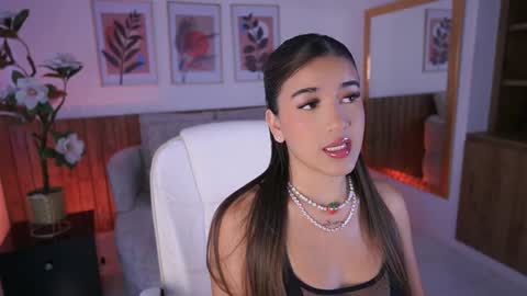 Ivy Grabes online show from May 6, 7:08 pm