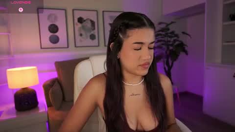 Ivy Grabes online show from July 25, 11:41 am