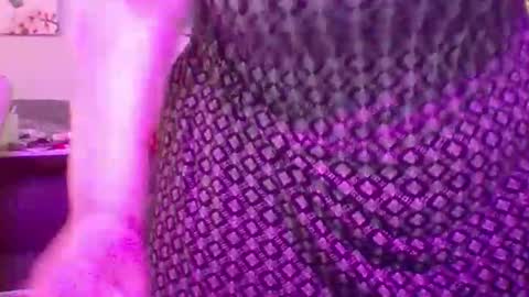 Snapshot of ivyjane3522 chatting on April 8, 1:16 am ivyjane3522 online show from April 8, 1:16 am