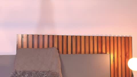 IvyJhonss online show from September 10, 11:43 am