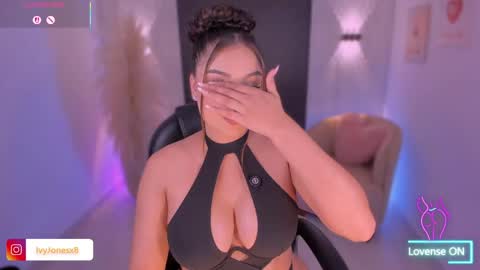 Ivy online show from May 28, 12:19 am