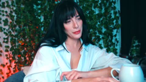 Miss Ivy online show from December 12, 12:55 pm