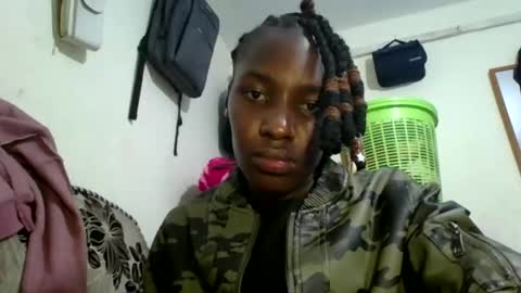 ivyk_ online show from February 28, 7:26 pm