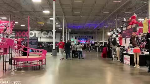 Snapshot of ivyminxxx chatting on December 8, 7:32 pm Ivy Minxxx online show from December 8, 7:32 pm