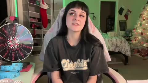 Snapshot of ivyminxxx chatting on December 13, 4:54 am Ivy Minxxx online show from December 13, 4:54 am
