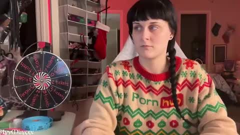 Snapshot of ivyminxxx chatting on December 25, 4:54 am Ivy Minxxx online show from December 25, 4:54 am