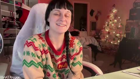 Snapshot of ivyminxxx chatting on December 25, 7:57 am Ivy Minxxx online show from December 25, 7:57 am