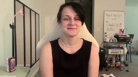 Snapshot of ivyminxxx chatting on October 23, 3:22 pm Ivy Minxxx online show from October 23, 3:22 pm