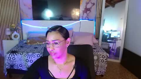 ivyshine7 online show from May 27, 1:57 am