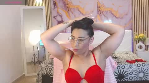 ivyshine7 online show from June 4, 8:04 pm