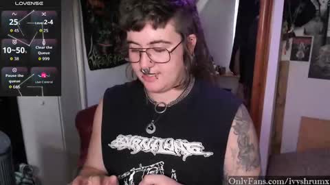 Snapshot of ivyshrumx chatting on September 13, 1:49 am Ivy ShrumX online show from September 13, 1:49 am