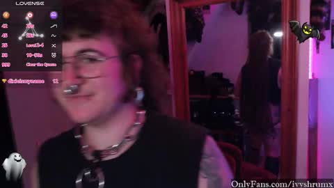 Snapshot of ivyshrumx chatting on November 20, 2:23 am Ivy ShrumX online show from November 20, 2:23 am