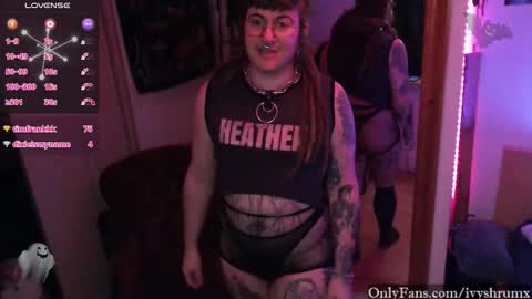 Snapshot of ivyshrumx chatting on November 29, 2:14 am Ivy ShrumX online show from November 29, 2:14 am