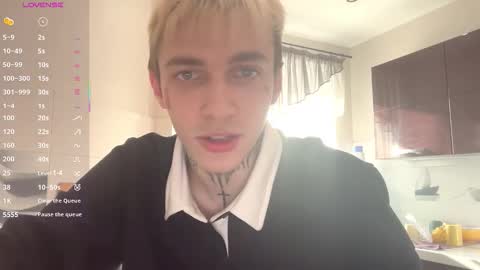 ivywairley online show from February 24, 9:18 am