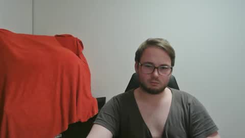 iwantfucknow online show from February 15, 9:22 pm