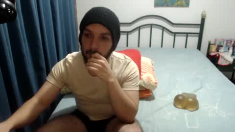 Snapshot of iwanturarse chatting on June 16, 5:43 am iwanturarse online show from June 16, 5:43 am