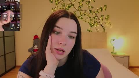 Daisy online show from May 27, 11:46 pm