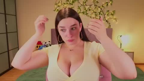Daisy online show from July 5, 11:12 pm