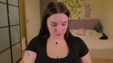 Daisy online show from July 30, 1:26 am