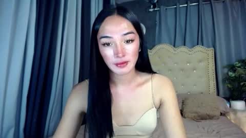 iwillcum4u_ online show from March 20, 1:38 pm