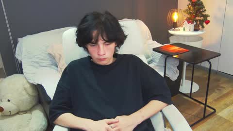 Snapshot of iwillfall_ chatting on December 20, 7:12 am Maxim online show from December 20, 7:12 am