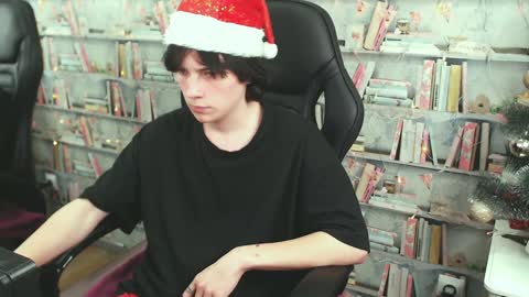 Snapshot of iwillfall_ chatting on December 26, 8:42 pm Maxim online show from December 26, 8:42 pm