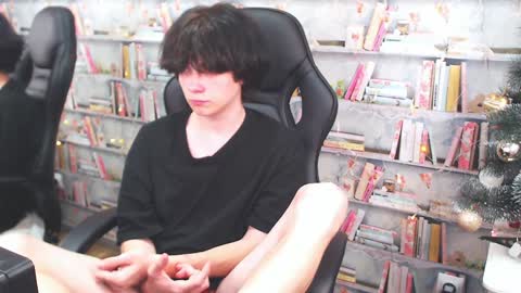 Snapshot of iwillfall_ chatting on December 28, 12:47 am Maxim online show from December 28, 12:47 am