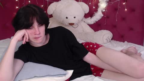 Snapshot of iwillfall_ chatting on January 5, 9:15 am Maxim online show from January 5, 9:15 am