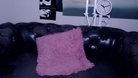 Snapshot of iwillfall_ chatting on February 10, 1:14 am Maxim online show from February 10, 1:14 am