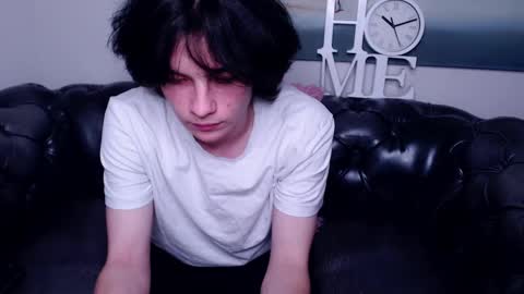 Snapshot of iwillfall_ chatting on February 10, 4:19 am Maxim online show from February 10, 4:19 am