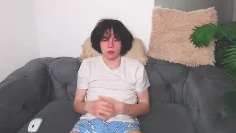 Snapshot of iwillfall_ chatting on February 11, 9:56 pm Maxim online show from February 11, 9:56 pm