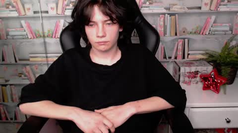 Snapshot of iwillfall_ chatting on February 28, 4:21 am Maxim online show from February 28, 4:21 am