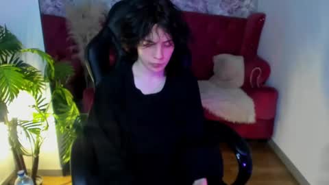 Snapshot of iwillfall_ chatting on March 5, 5:50 am Maxim online show from March 5, 5:50 am