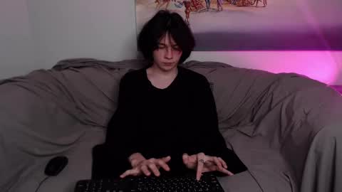 Snapshot of iwillfall_ chatting on March 6, 4:30 am Maxim online show from March 6, 4:30 am