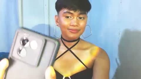 Snapshot of iya143 chatting on October 2, 9:16 am iya143 online show from October 2, 9:16 am