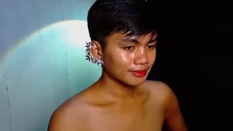 Snapshot of iya143 chatting on November 3, 8:15 am iya143 online show from November 3, 8:15 am