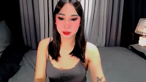 UR LOVELY IYANNA online show from November 24, 7:02 pm