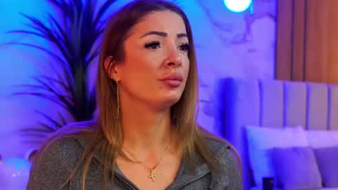 izabelle_02 online show from December 23, 6:33 am