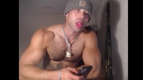 Snapshot of izak144 chatting on October 31, 5:19 am izak144 online show from October 31, 5:19 am