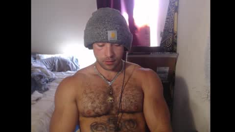 Snapshot of izak144 chatting on November 7, 8:42 pm izak144 online show from November 7, 8:42 pm