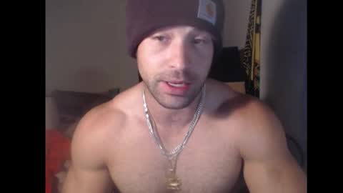 Snapshot of izak144 chatting on December 19, 1:45 am izak144 online show from December 19, 1:45 am