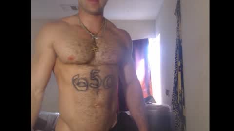 Snapshot of izak144 chatting on January 31, 9:35 pm izak144 online show from January 31, 9:35 pm