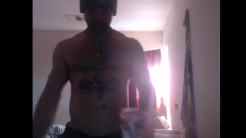 Snapshot of izak144 chatting on February 8, 9:51 pm izak144 online show from February 8, 9:51 pm