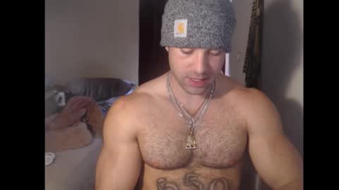 Snapshot of izak144 chatting on February 9, 11:53 pm izak144 online show from February 9, 11:53 pm