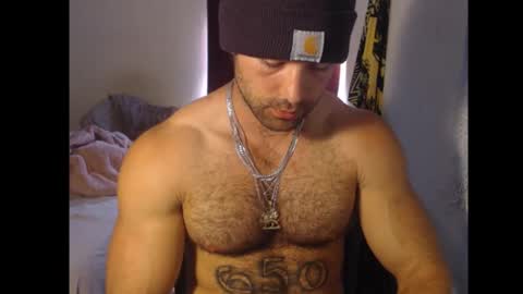 Snapshot of izak144 chatting on March 19, 6:01 pm izak144 online show from March 19, 6:01 pm
