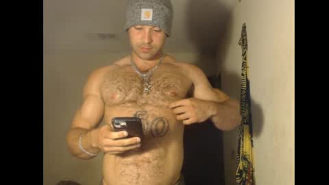 Snapshot of izak144 chatting on April 4, 6:00 am izak144 online show from April 4, 6:00 am