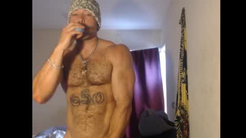 Snapshot of izak144 chatting on April 14, 7:31 pm izak144 online show from April 14, 7:31 pm