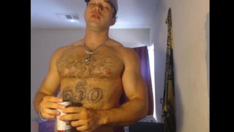 Snapshot of izak144 chatting on April 19, 6:21 pm izak144 online show from April 19, 6:21 pm